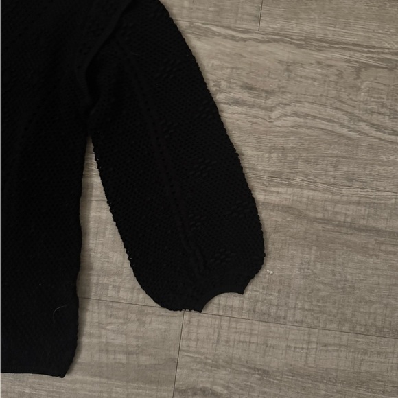 New WHBM Black Neck Crochet Sweater with Puff 3/4 Sleeves Size XS - Picture 5 of 7